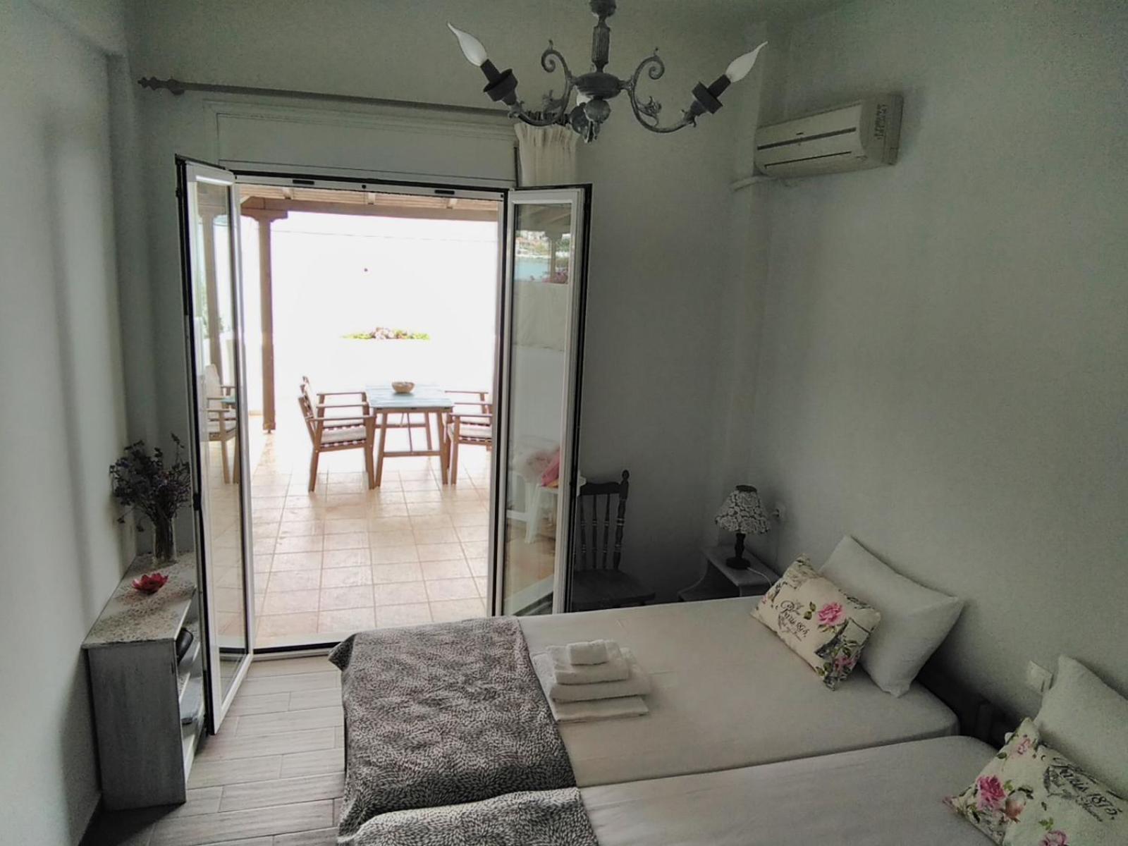 Hostal Meli-Ios Almiropótamos Exterior foto