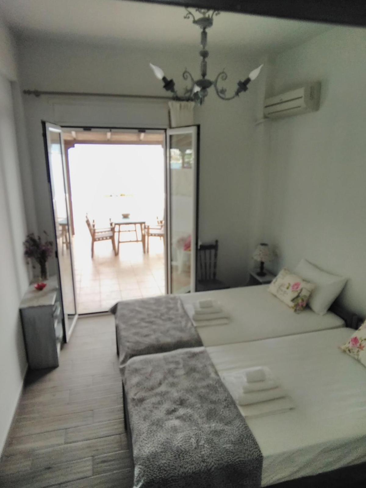 Hostal Meli-Ios Almiropótamos Exterior foto