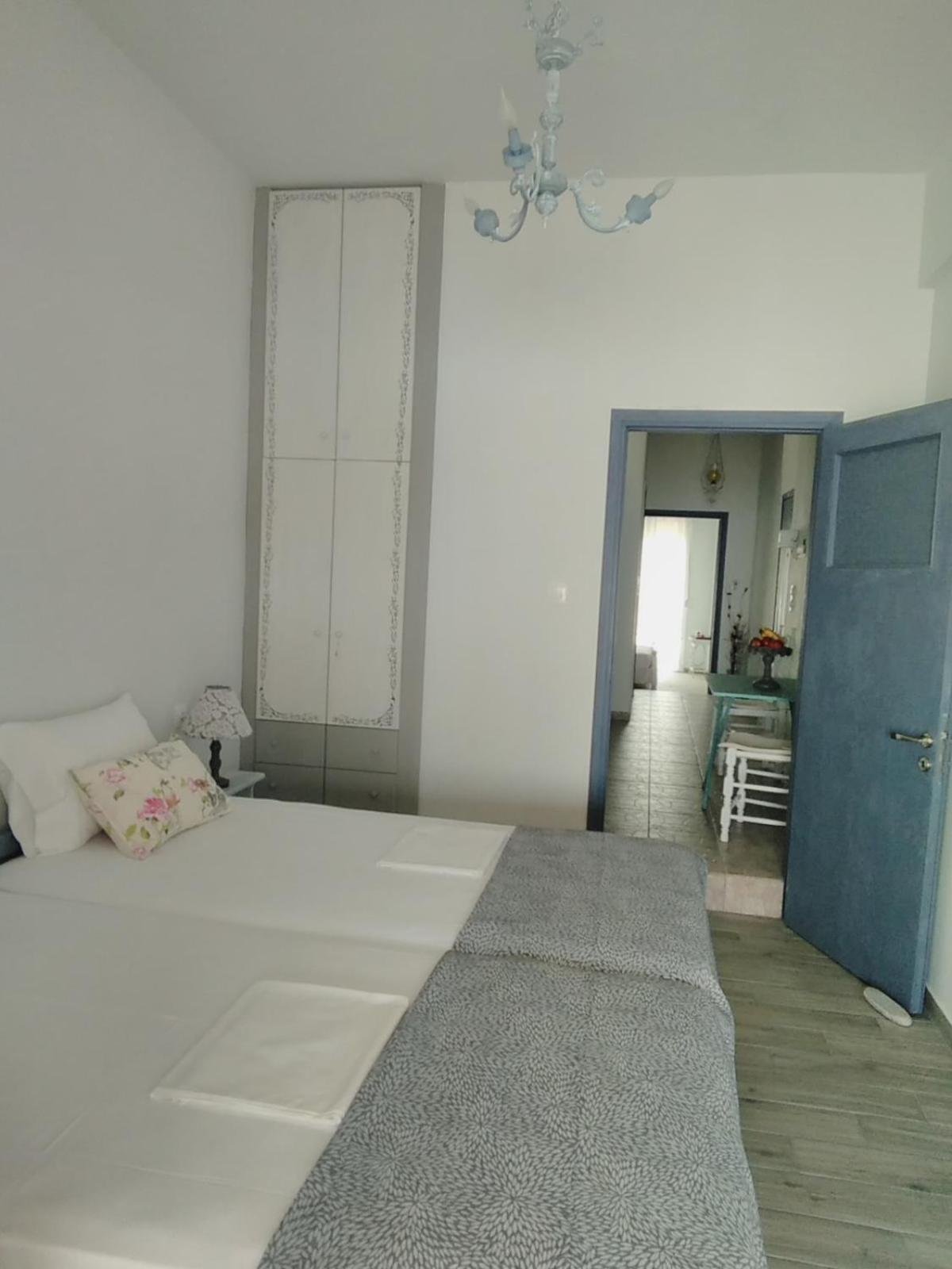Hostal Meli-Ios Almiropótamos Exterior foto